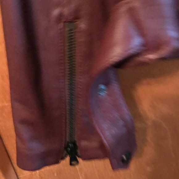 Burgundy Wilson Women’s Large Size L Leather Jacket. Fits True to Size. - Picture 4 of 5